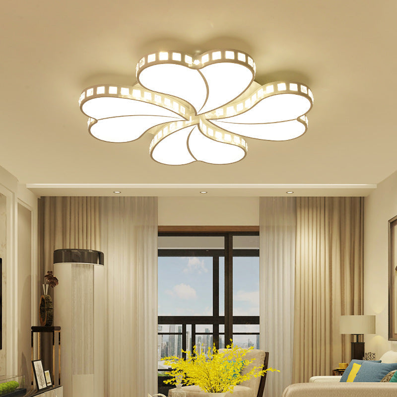 Child Bedroom Heart Flush Ceiling Light: Luxurious White Lamp With Crystal Accents / 20.5