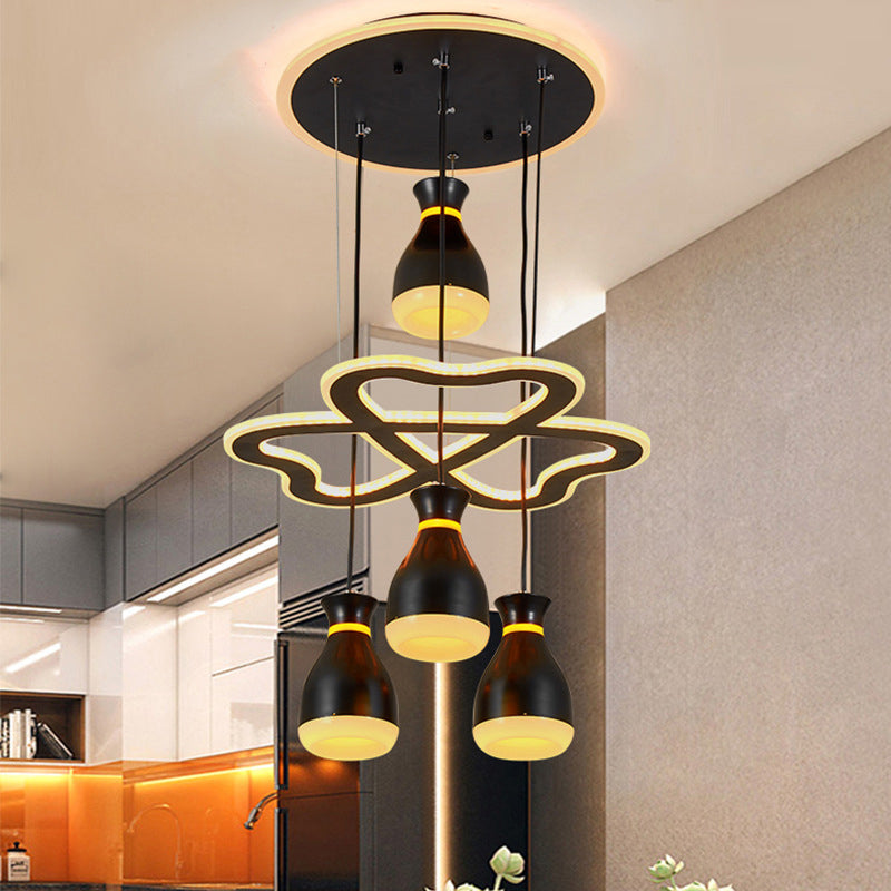 Modern Acrylic Cluster Pendant Light With Heart Frame Beam In White/Black Black