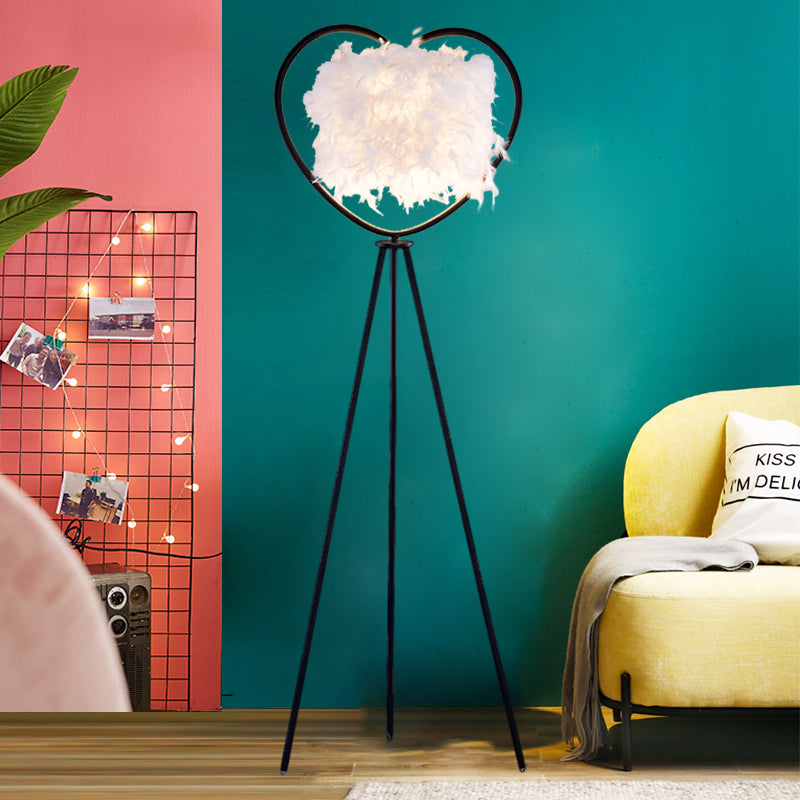 Modern Metallic 1-Head Black/Gold Finish Floor Lamp With Feather Shade & Loving Heart Frame