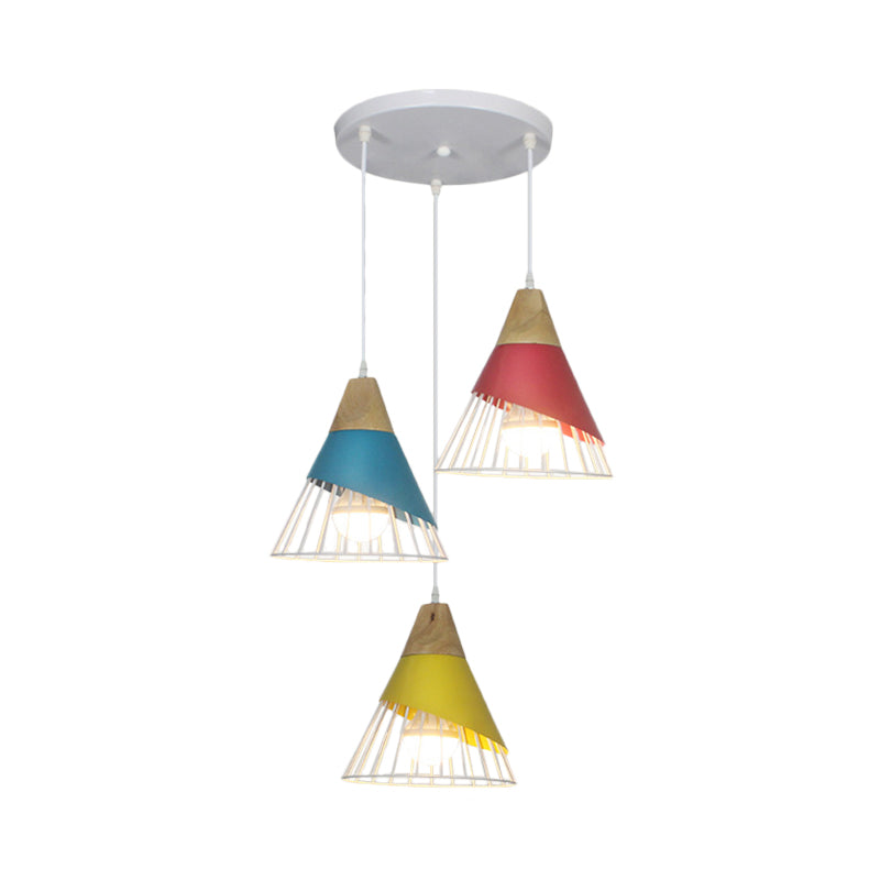 Lampe suspendue industrielle en métal à 3 têtes avec design conique noir/vert pour plafond de salon