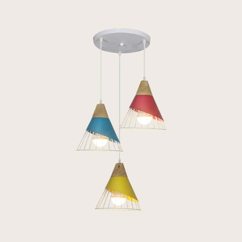 Lampe suspendue industrielle en métal à 3 têtes avec design conique noir/vert pour plafond de salon