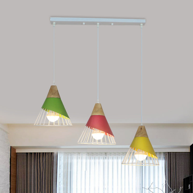 Lampe suspendue industrielle en métal à 3 têtes avec design conique noir/vert pour plafond de salon