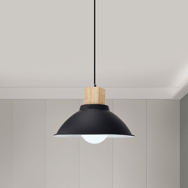 Plafonnier suspendu contemporain en métal et bois noir