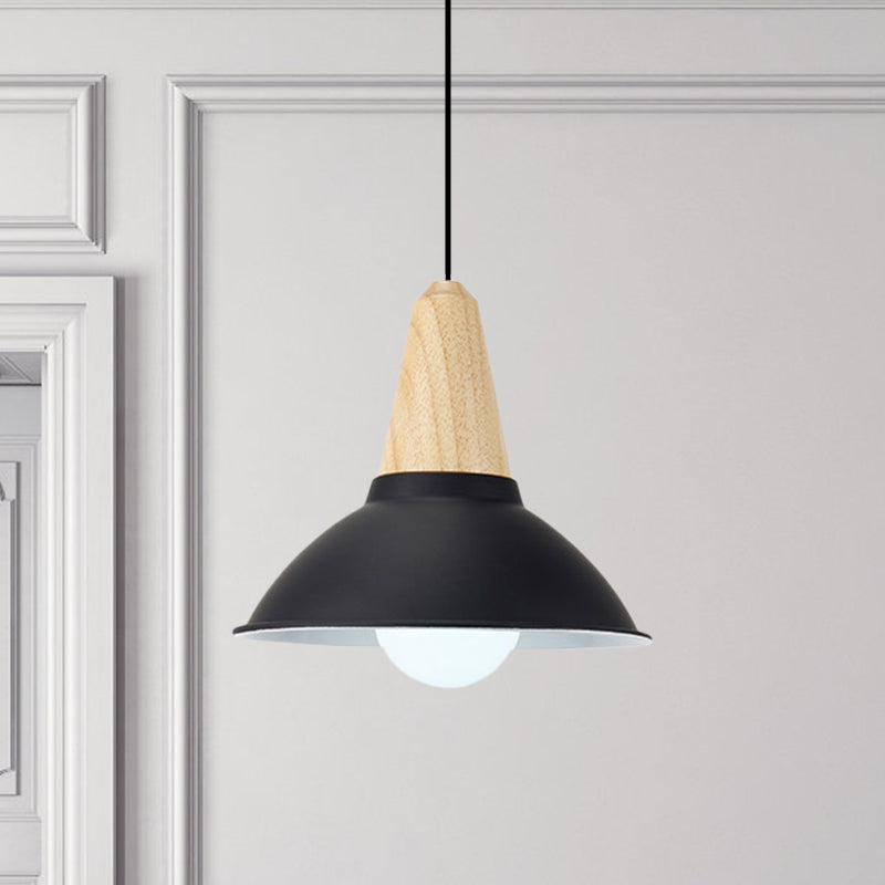 Plafonnier suspendu contemporain en métal et bois noir