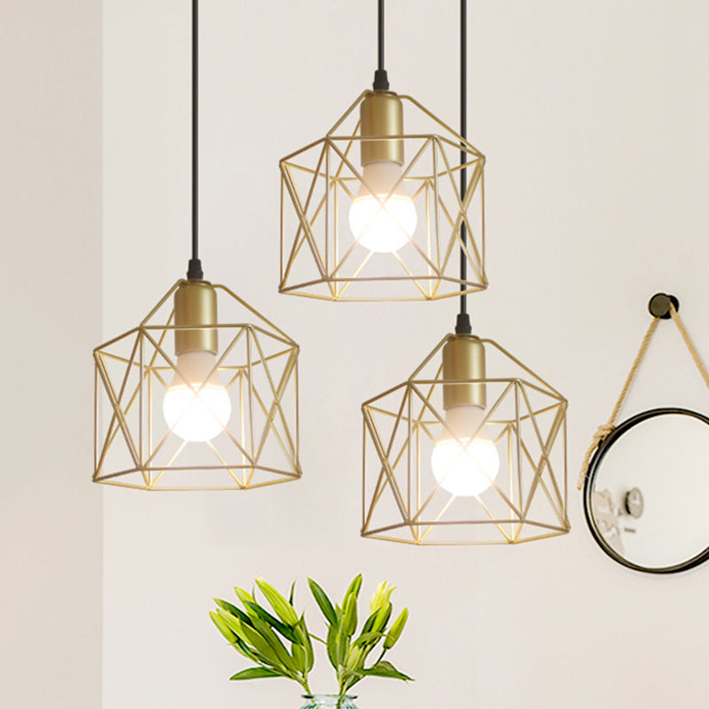 Plafonnier doré de style industriel avec abat-jour en cage hexagonale - Idéal pour les restaurants et plus encore !
