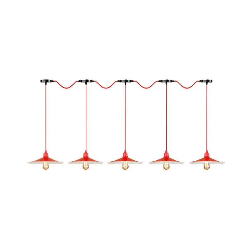 Lampe suspendue industrielle rouge évasée : luminaire métallique à 3/5 lumières pour cuisine
