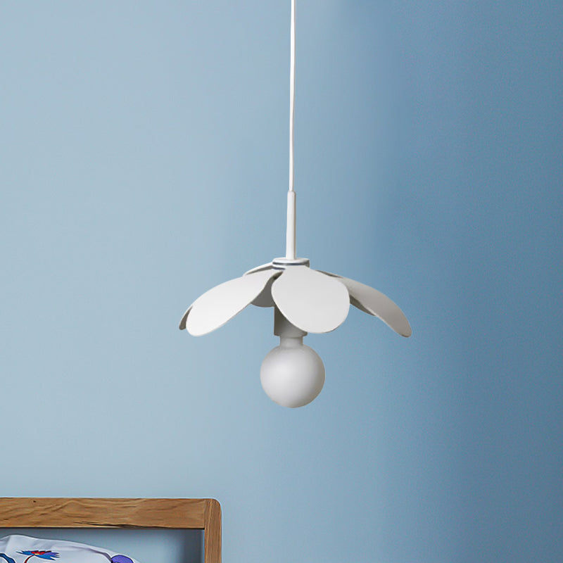 Nordic Style Metal Petal Pendant Lamp with Exposed Bulb in White/Black - Perfect for Living Room