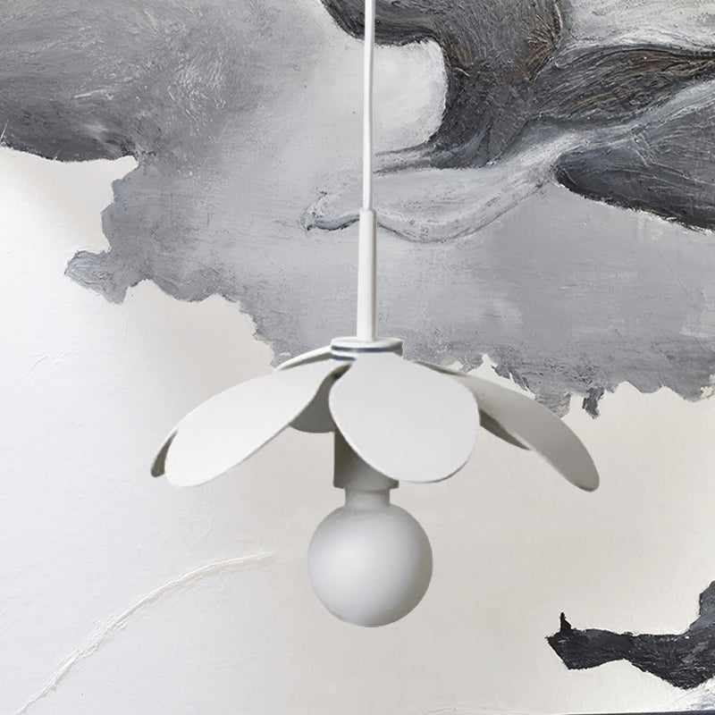 Nordic Style Metal Petal Pendant Lamp with Exposed Bulb in White/Black - Perfect for Living Room