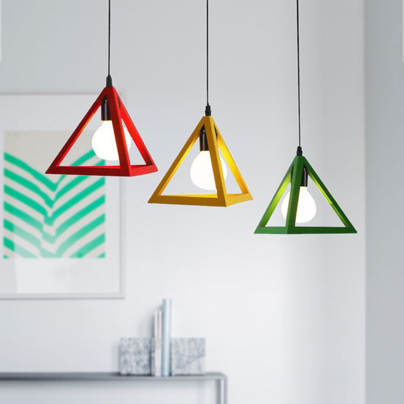 Retro Industrial Hanging Lamp with 3 Triangle Metallic Heads and Wire Guard in Black/White