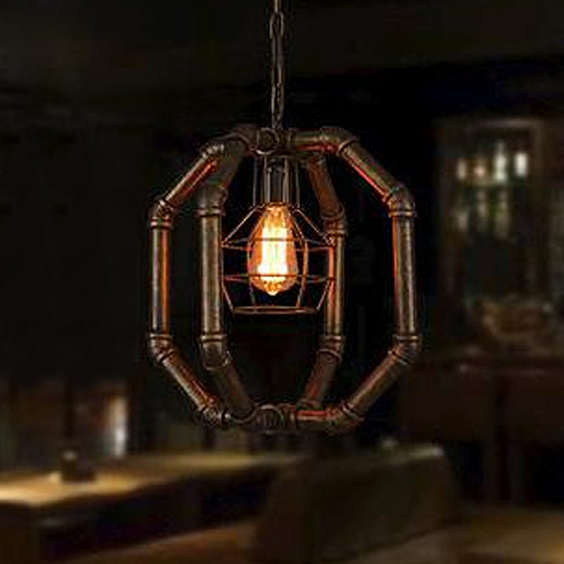 Lampe suspendue en métal de style ferme avec design de tuyau d'eau en laiton - Plafonnier de restaurant avec abat-jour en cage à dôme intérieur
