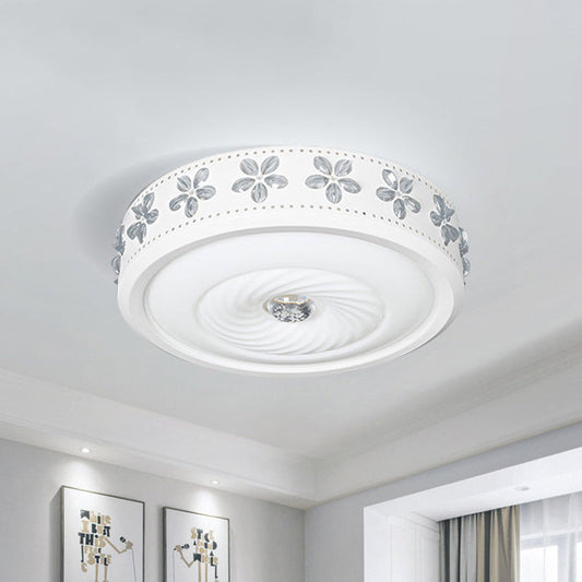 Minimalist Iron LED Ceiling Light with Flower Edge - White Circle Flush Mount, for Living Room (16.5"/24.5" Dia)