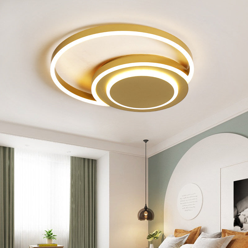 Plafonnier LED moderne en or pour chambre à coucher – Design en croissant, matériau acrylique, 18"/21,5" de large