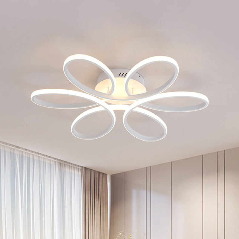 Plafonnier LED encastré moderne à fleurs blanches (23/29 pouces) pour salon