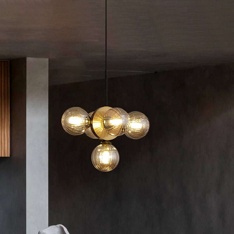 Lustre de restaurant à 5 lumières du milieu du siècle avec verre blanc/ambre - Design élégant en rafale