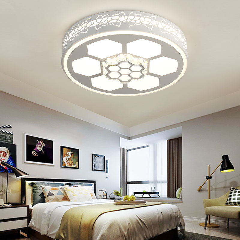Plafonnier moderne en acrylique blanc avec éclairage LED multicolore et accent en cristal