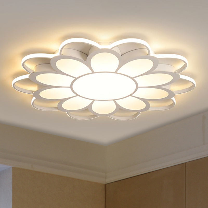 Contemporary LED Ceiling Light: 20.5"/27"/31.5" Dia, White Metal Flush Mount Fixture for Living Room (Warm/White)