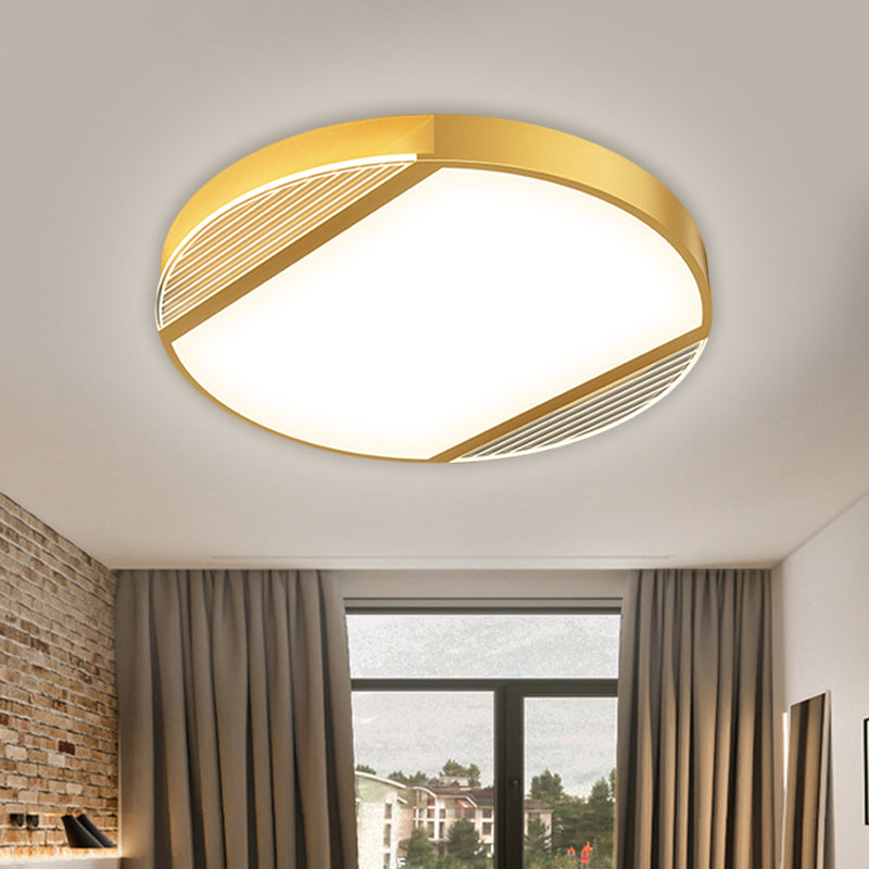 Round LED Gold Flush Mount Ceiling Lamp - Simplicity Metallic Design in Warm/White Light, 18"/21.5" Wide