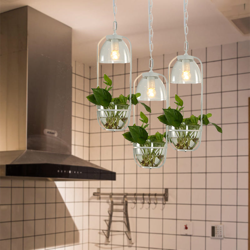 Suspension industrielle en métal avec forme rectangulaire noire/blanche groupée et plusieurs têtes pour restaurants