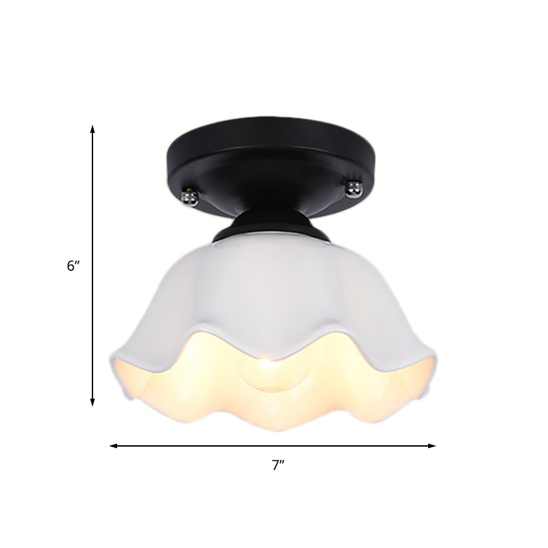 Luminaire de salon industriel en verre laiteux - Semi-encastré festonné, finition noire +