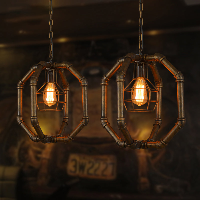 Lampe suspendue en métal de style ferme avec design de tuyau d'eau en laiton - Plafonnier de restaurant avec abat-jour en cage à dôme intérieur