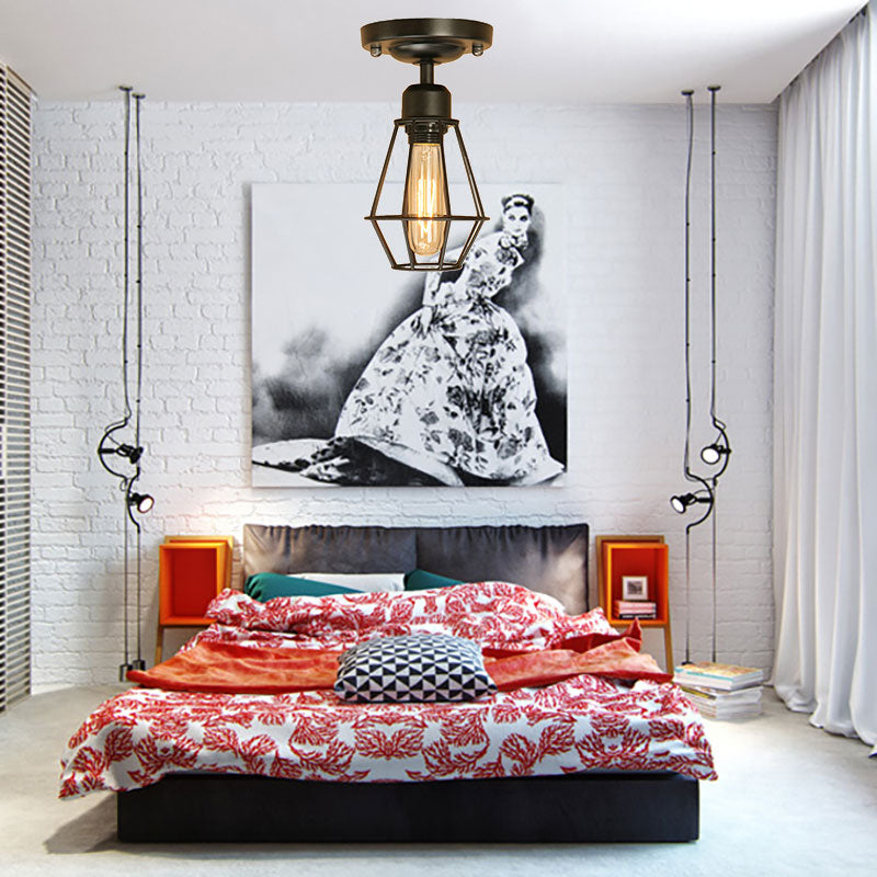 Plafonnier semi-encastré en fer noir de style industriel avec design à cage ouverte pour salon