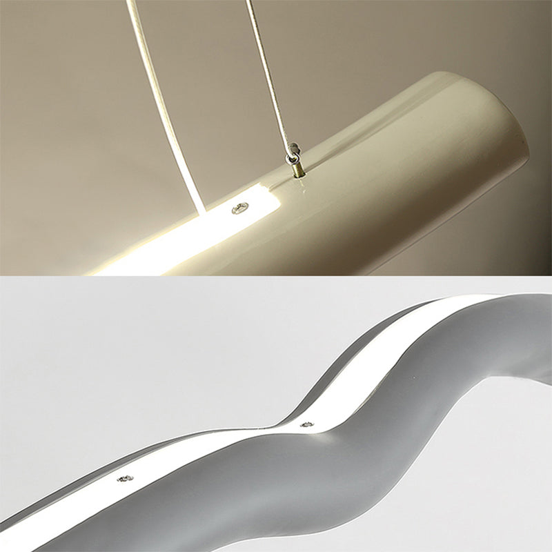 Suspension linéaire minimaliste avec LED intégrée en gris/blanc pour salle à manger