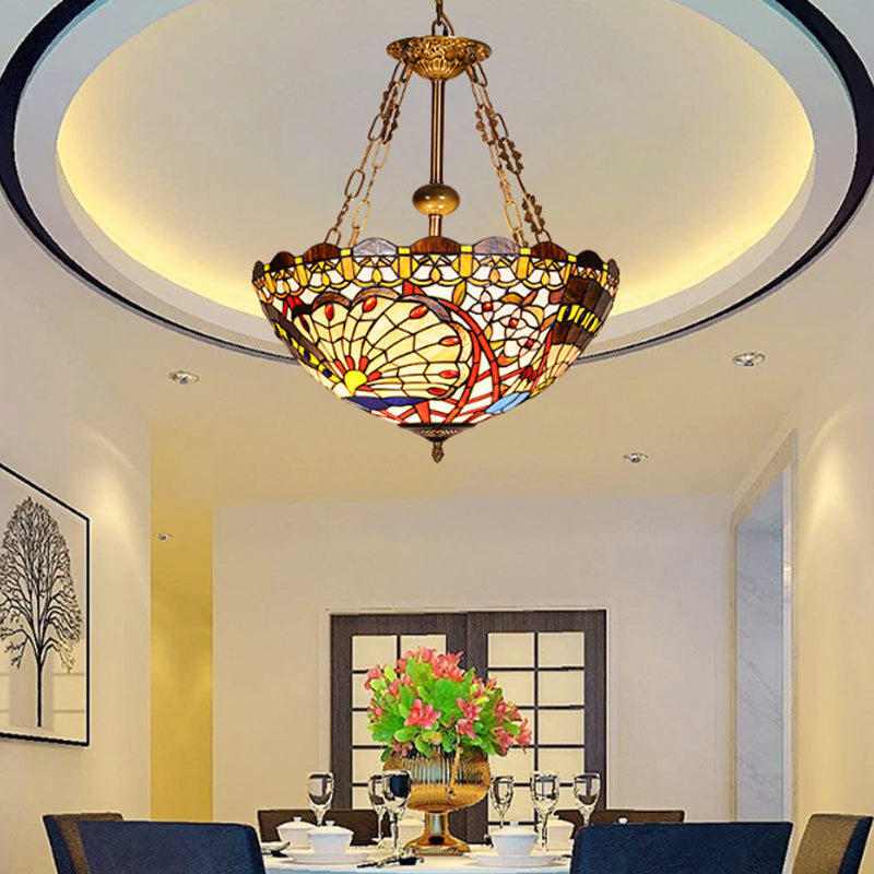 Suspension paon en vitrail avec finition en laiton vintage pour hall d'entrée : lustre Tiffany