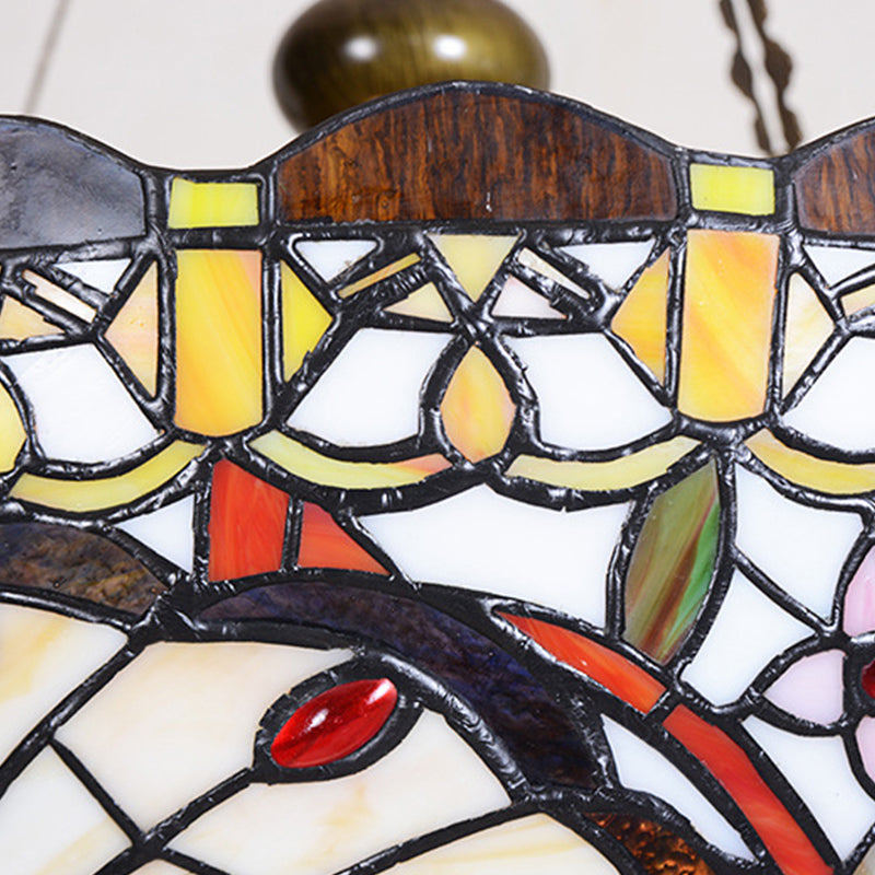 Suspension paon en vitrail avec finition en laiton vintage pour hall d'entrée : lustre Tiffany