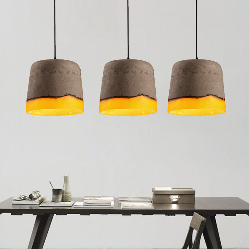 Lampe suspendue industrielle grise en ciment et résine avec 1 tête - Parfaite pour les restaurants !