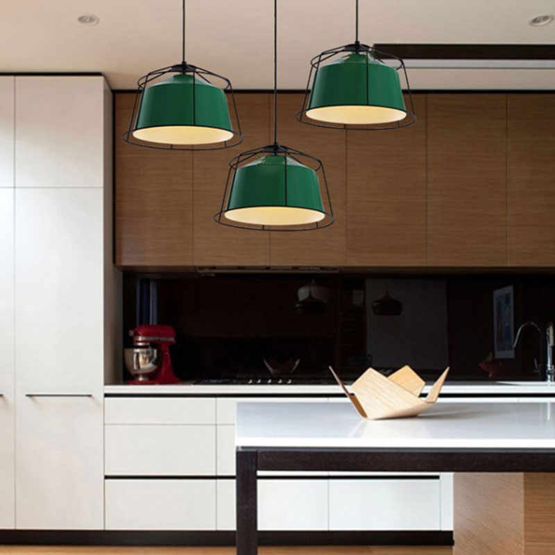 Forest Green Barn Shaped Pendant Light: Traditional Metal Cage Single Lamp for Kitchen