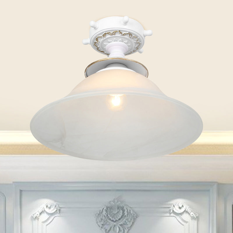 Plafonnier en verre opalin de style nautique en forme de cloche en noir/blanc/bleu – Luminaire semi-encastré à 1 ampoule pour couloir