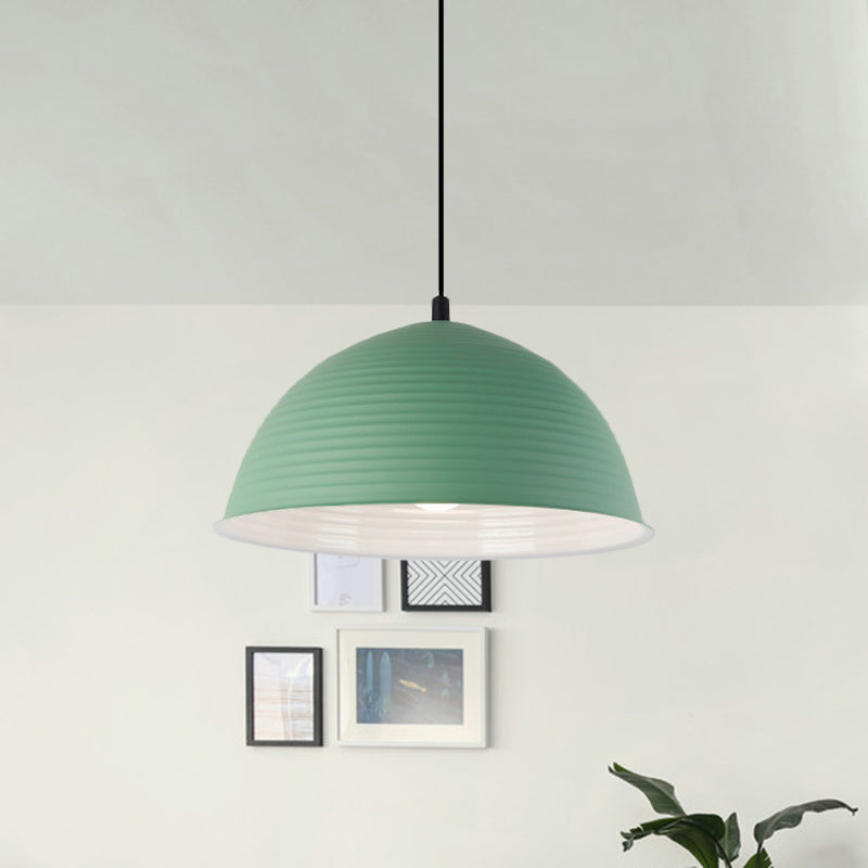 Lampe suspendue industrielle grise/jaune avec abat-jour en forme de dôme côtelé - 1 lampe, 12"/16" de large - Plafonnier d'intérieur en métal