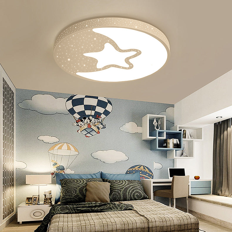 Starry Kid Bedroom Flush Ceiling Light - Crescent Metal LED Fixture in White