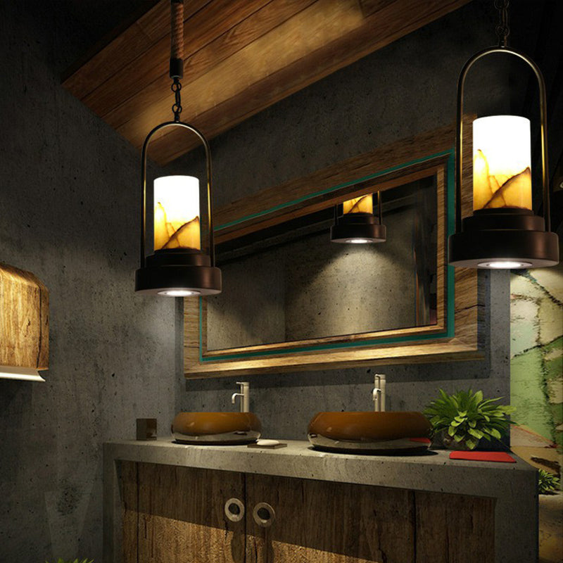 Lampe suspendue pour bar à vin avec fausses bougies - Marbre rural, 1 ampoule - Lampe suspendue noire avec cadre arqué et détails en corde