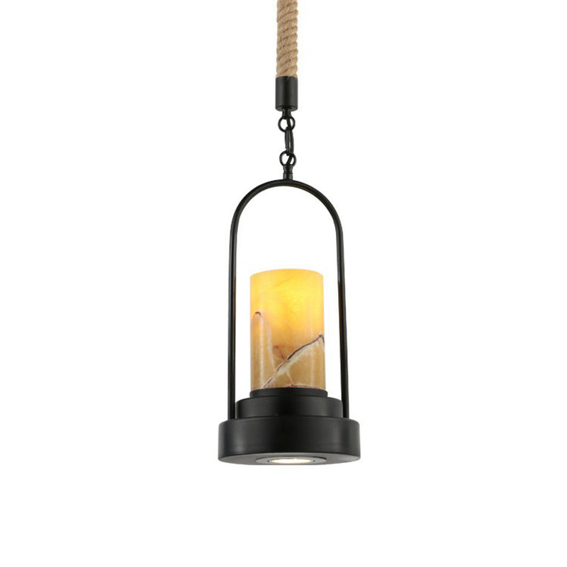 Lampe suspendue pour bar à vin avec fausses bougies - Marbre rural, 1 ampoule - Lampe suspendue noire avec cadre arqué et détails en corde