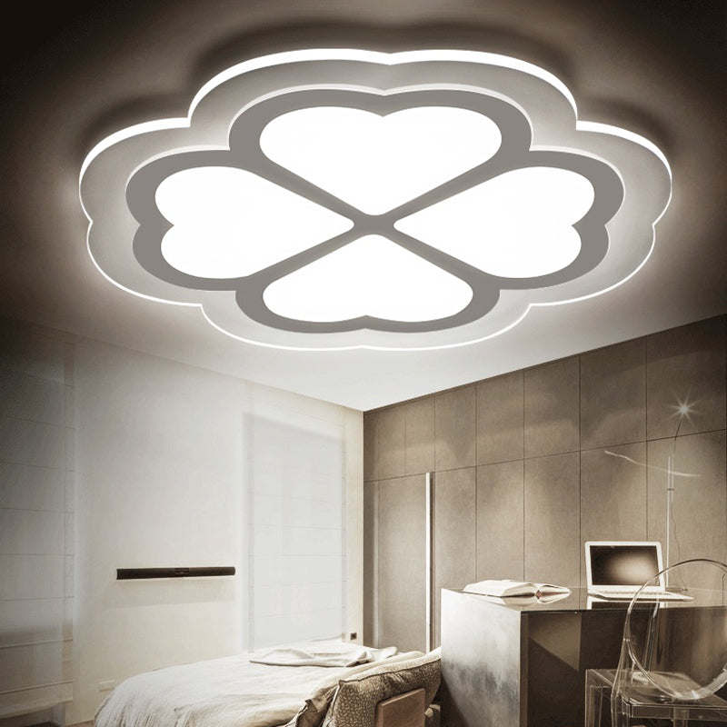 Loving Heart Petal Flush Ceiling Light - Romantic Acrylic LED Lamp for Nursing Room (White)