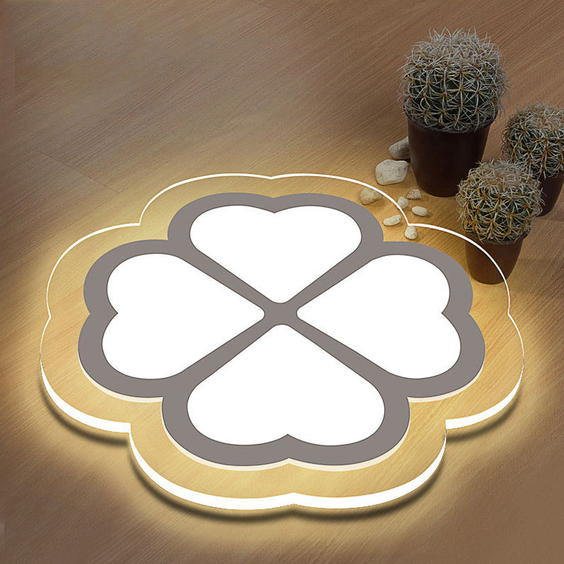 Loving Heart Petal Flush Ceiling Light - Romantic Acrylic LED Lamp for Nursing Room (White)