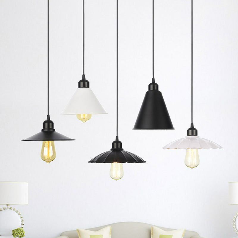 Plafonnier rustique avec abat-jour évasé en fer pour salon - Kit de suspension noir/blanc