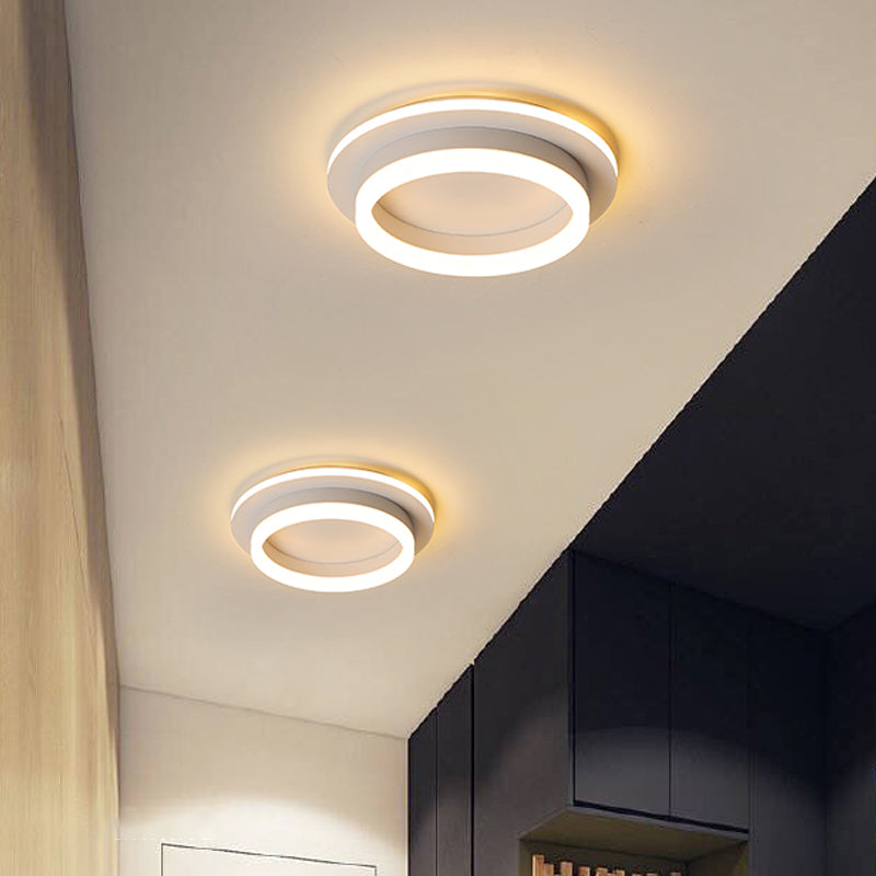 Minimalistic Flush Ceiling Light - Round/Square Acrylic LED Flushmount Lighting in Black/White for Bedroom