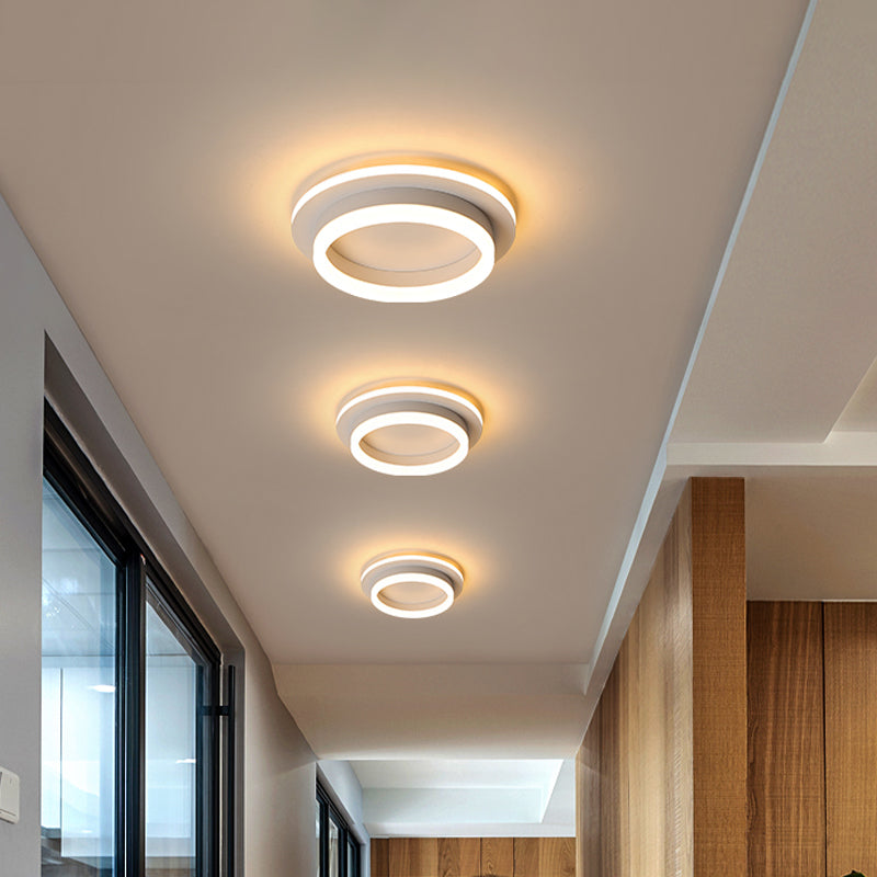 Minimalistic Flush Ceiling Light - Round/Square Acrylic LED Flushmount Lighting in Black/White for Bedroom