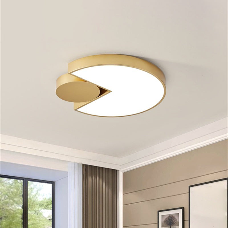 Modern Geometric LED Ceiling Light in Gold with 3 Color Light Options – Minimalistic Flush-Mounted Metal Lighting for Living Room
