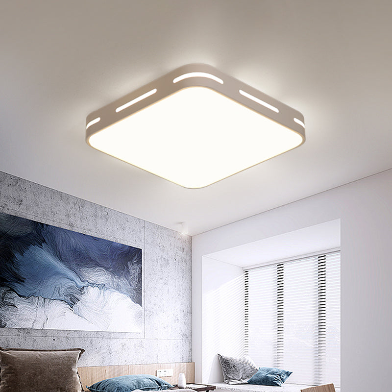 Plafonnier de chambre minimaliste : lampe encastrée carrée/ronde en métal avec LED de 12 à 19,5 pouces de large en blanc