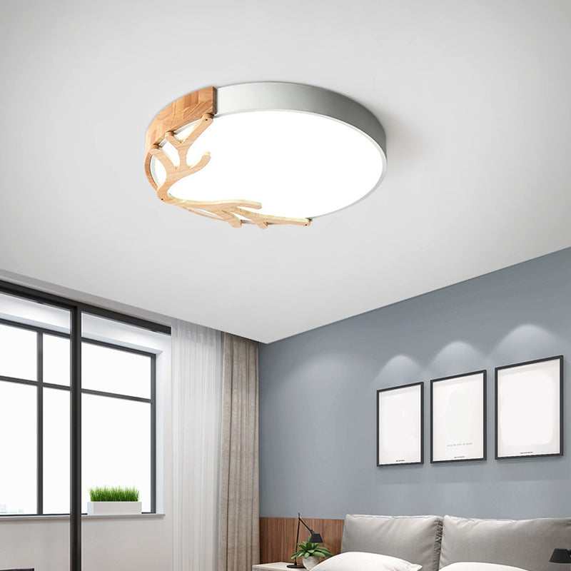 Simplicity LED Circle Flush Light with Antler Wood Decor for Bedroom