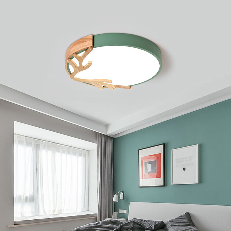 Simplicity LED Circle Flush Light with Antler Wood Decor for Bedroom