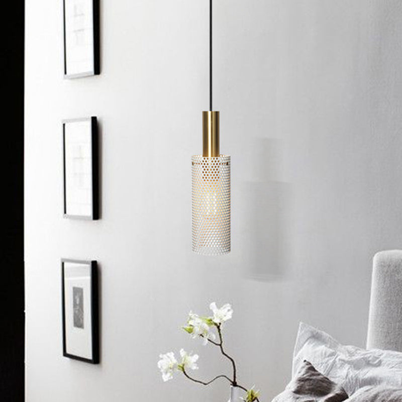 Suspension élégante en métal avec design creux - Collection Simplicity pour salle à manger