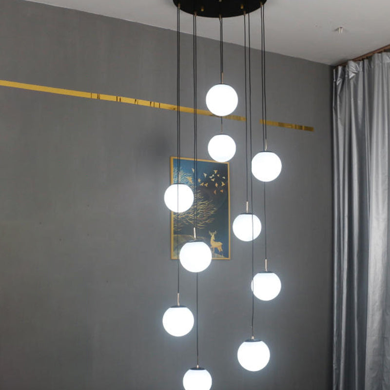 Suspension boule en verre crème moderniste avec suspension noire - 10 têtes - Éclairage de salon