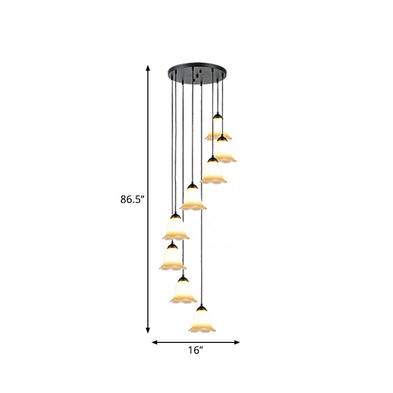 Suspension d'escalier minimaliste en forme de fleur noire avec verre dépoli et auvent rond