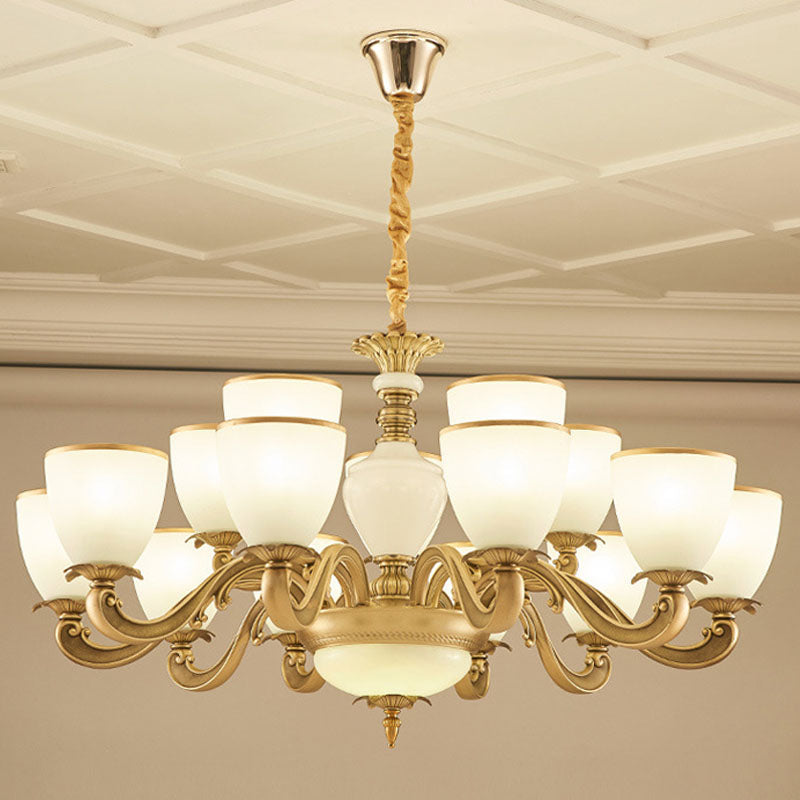 Luminaire suspendu Simplicity en or avec bol en verre laiteux pour le salon