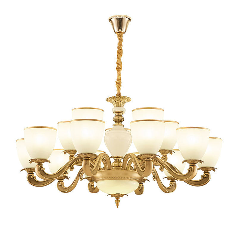 Luminaire suspendu Simplicity en or avec bol en verre laiteux pour le salon