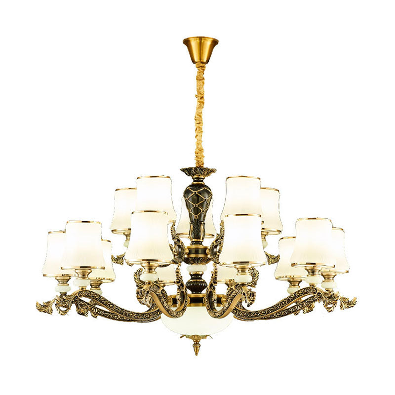 Lustre conique moderne en laiton avec éclairage suspendu en verre blanc pour le salon